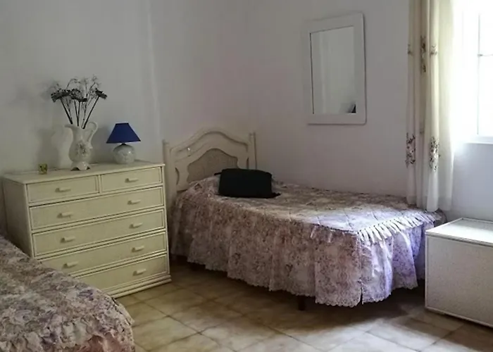 3 Bedroom Spacious Apartment *