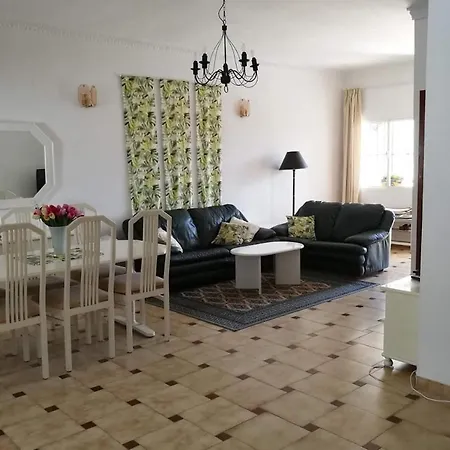 3 Bedroom Spacious Fuengirola