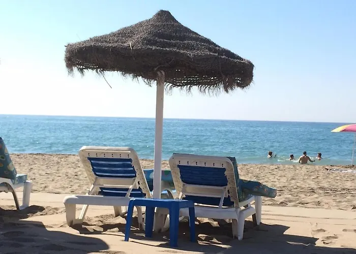 Апартаменти 3 Bedroom Spacious *